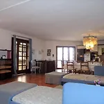 Villetta Mazzini Front Lake - Happy Rentals