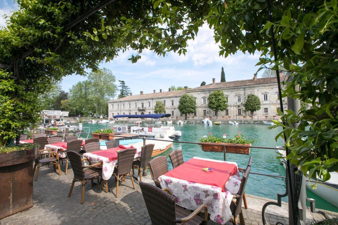 Villetta Mazzini Front - Happy *