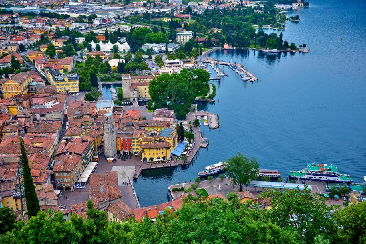 Villetta Mazzini Front - Happy * Peschiera del Garda